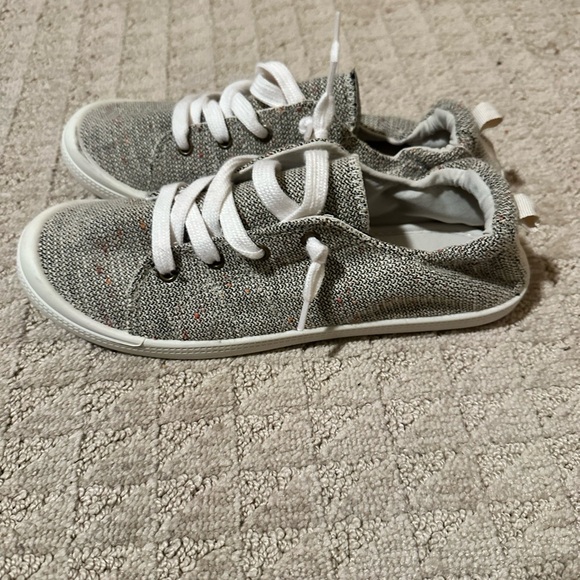Maurices canvas sneakers - Picture 1 of 7
